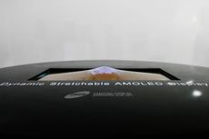 Samsung Pamer Layar Lentur Seperti Balon Karet