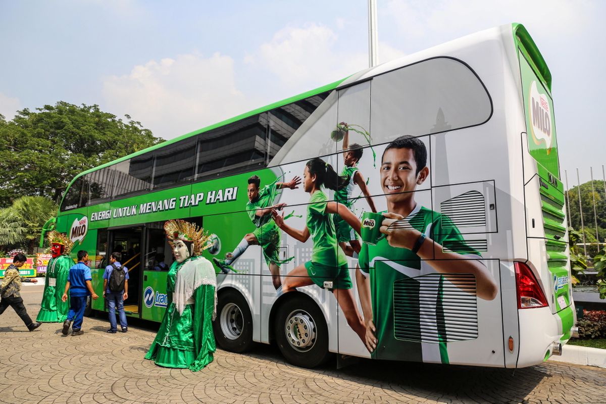 Suasana bus tingkat pariwisata yang disumbangkan PT Nestle Indonesia kepada PT Transportasi Jakarta di Balai Kota DKI Jakarta Rabu (11/10/2017). Bus tingkat ini merupakan bus ke-25 yang disumbangkan pihak swasta untuk wisata kota atau city tour di Ibu Kota Jakarta.