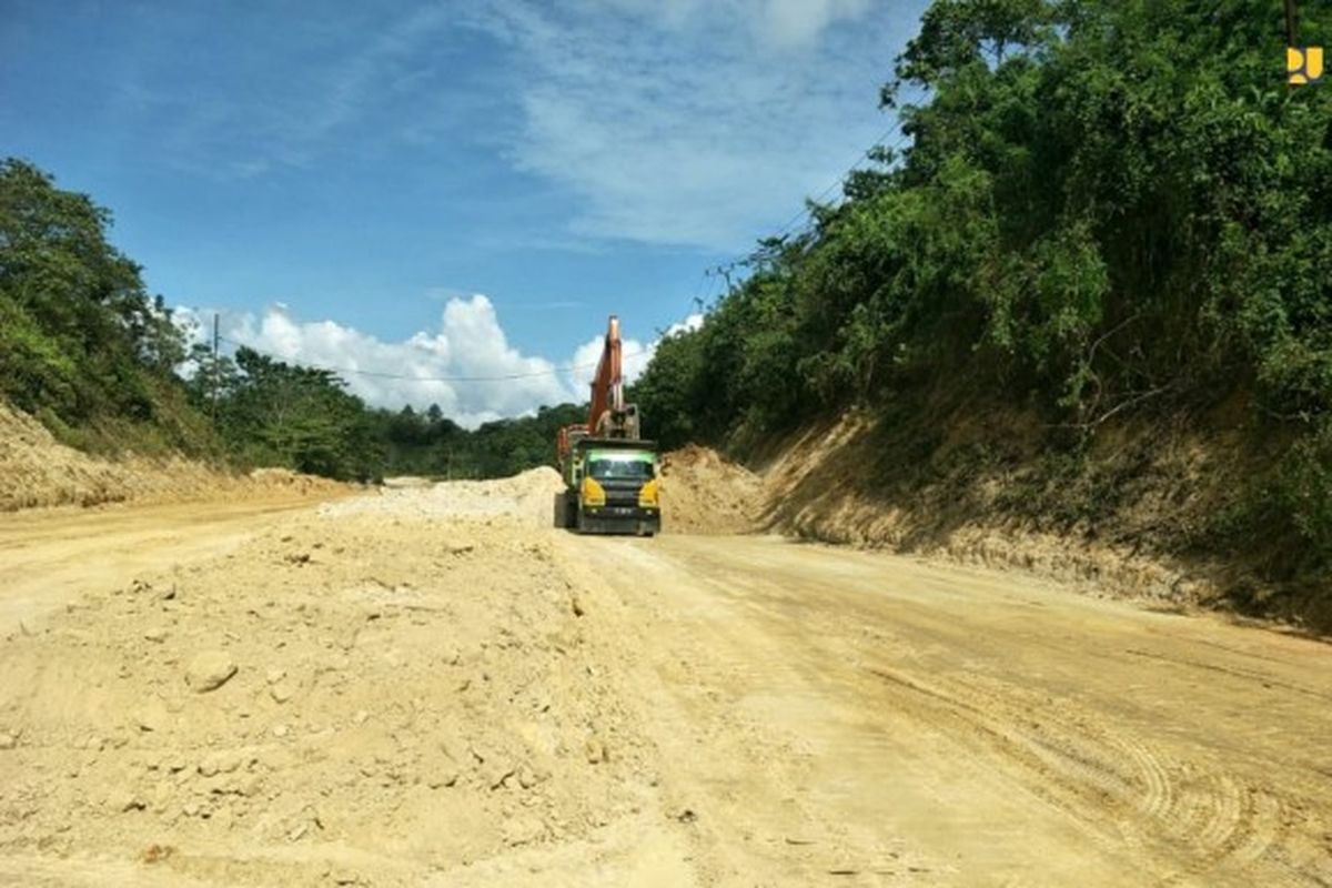 Proses pembangunan Jalan Lingkar Kota Kendari, Provinsi Sulawesi Tenggara (Sultra).