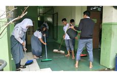 Laptop, Komputer hingga Buku di Perpustakaan SMAN 10 Bekasi Rusak akibat Banjir