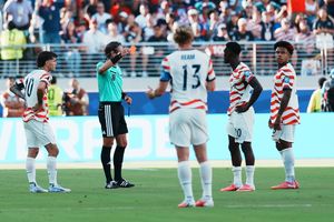 Trump Juga Serang Wasit yang Kartu Merah Balogun, Sikap FIFA Kini Beda