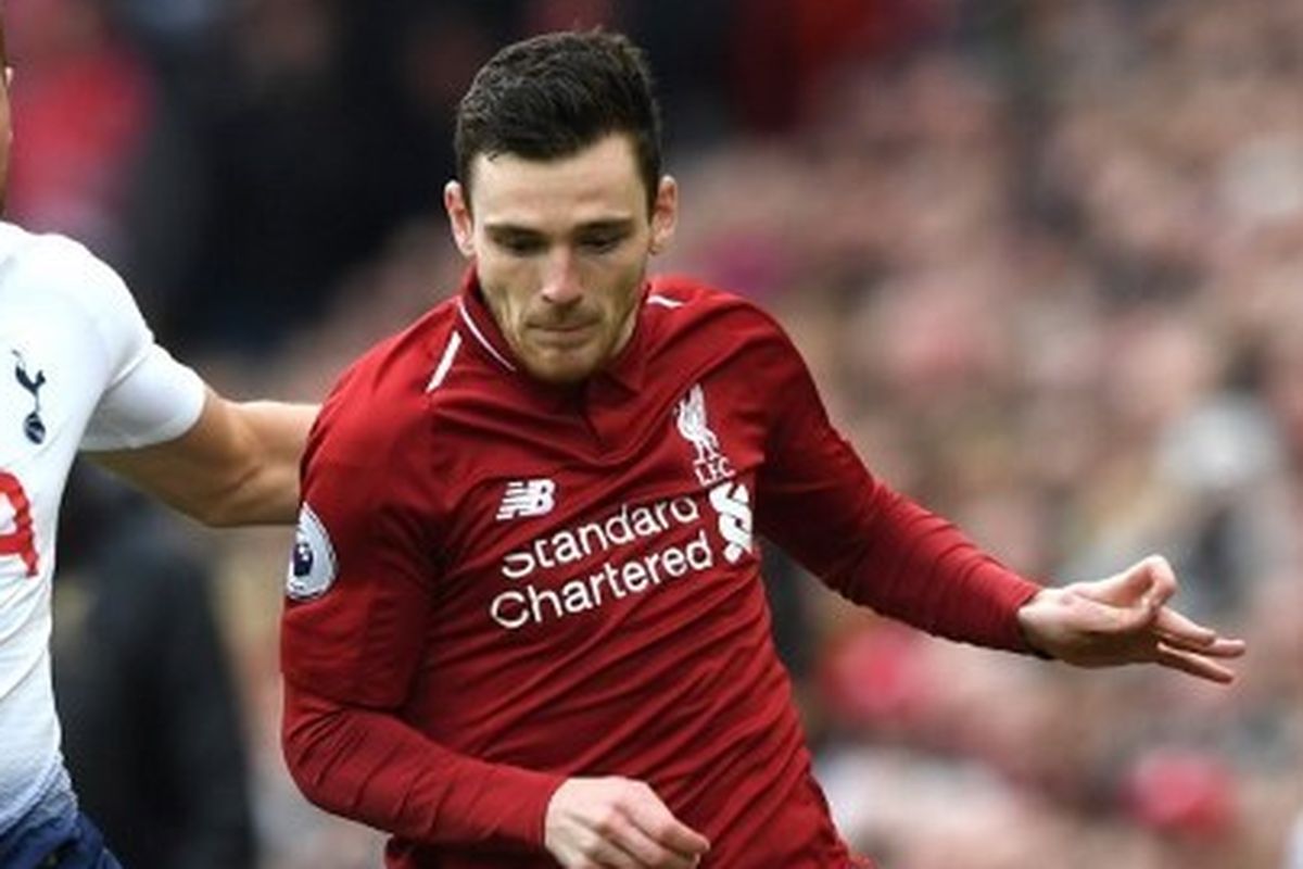 Batal ke Tottenham, Andy Robertson Dikabarkan Bertahan di Liverpool