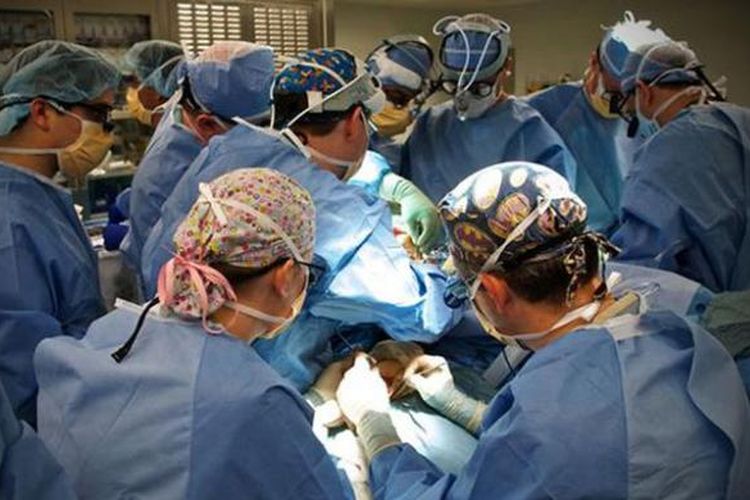 Ribuan orang menjalani operasi vasektomi di Bali.