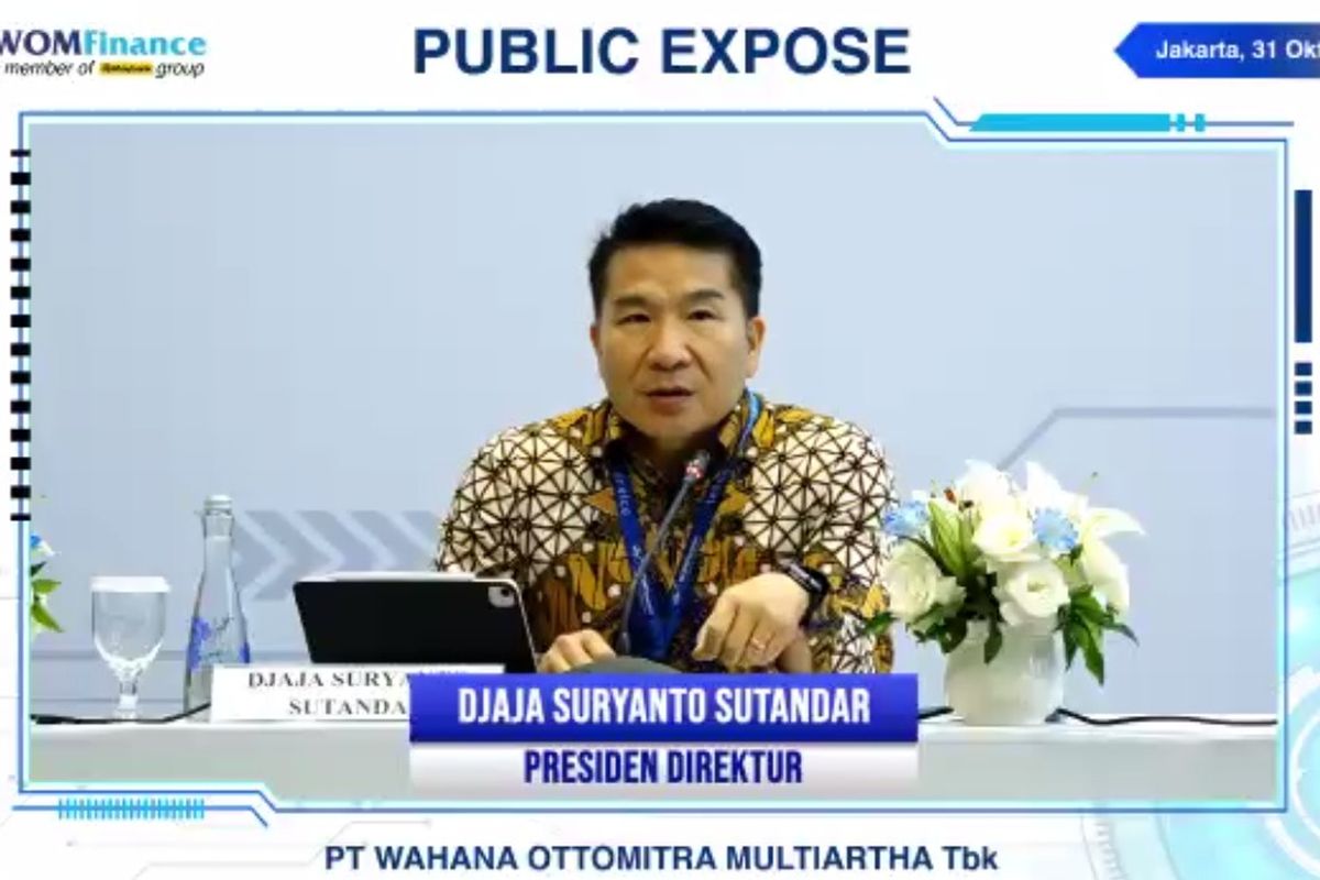 Presiden Direktur WOM Finance Djaja Suryanto Sutandar dalam Public Expose, Senin (31/10/2022)