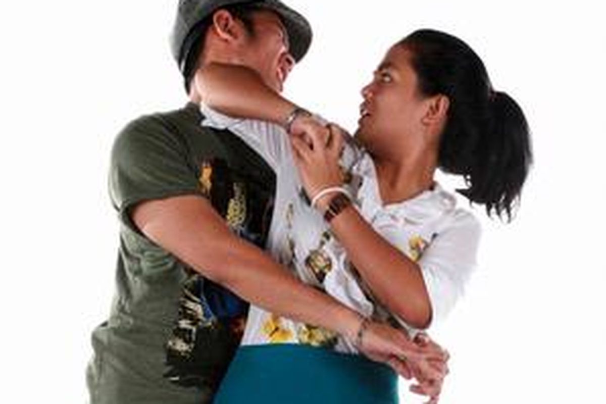 Teknik sikutan ke dagu, salah satu teknik bela diri praktis di pelatihan WSDK.