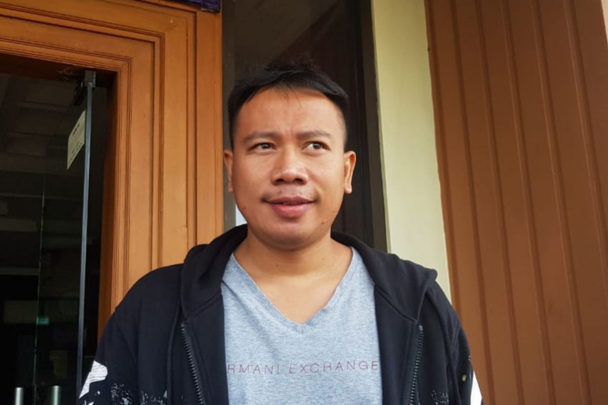 Vicky Prasetyo saat menghadiri sidang cerainya dengan Angel Lelga di Pengadilan Agama Jakarta Selatan, Kamis (10/1/2019) siang.