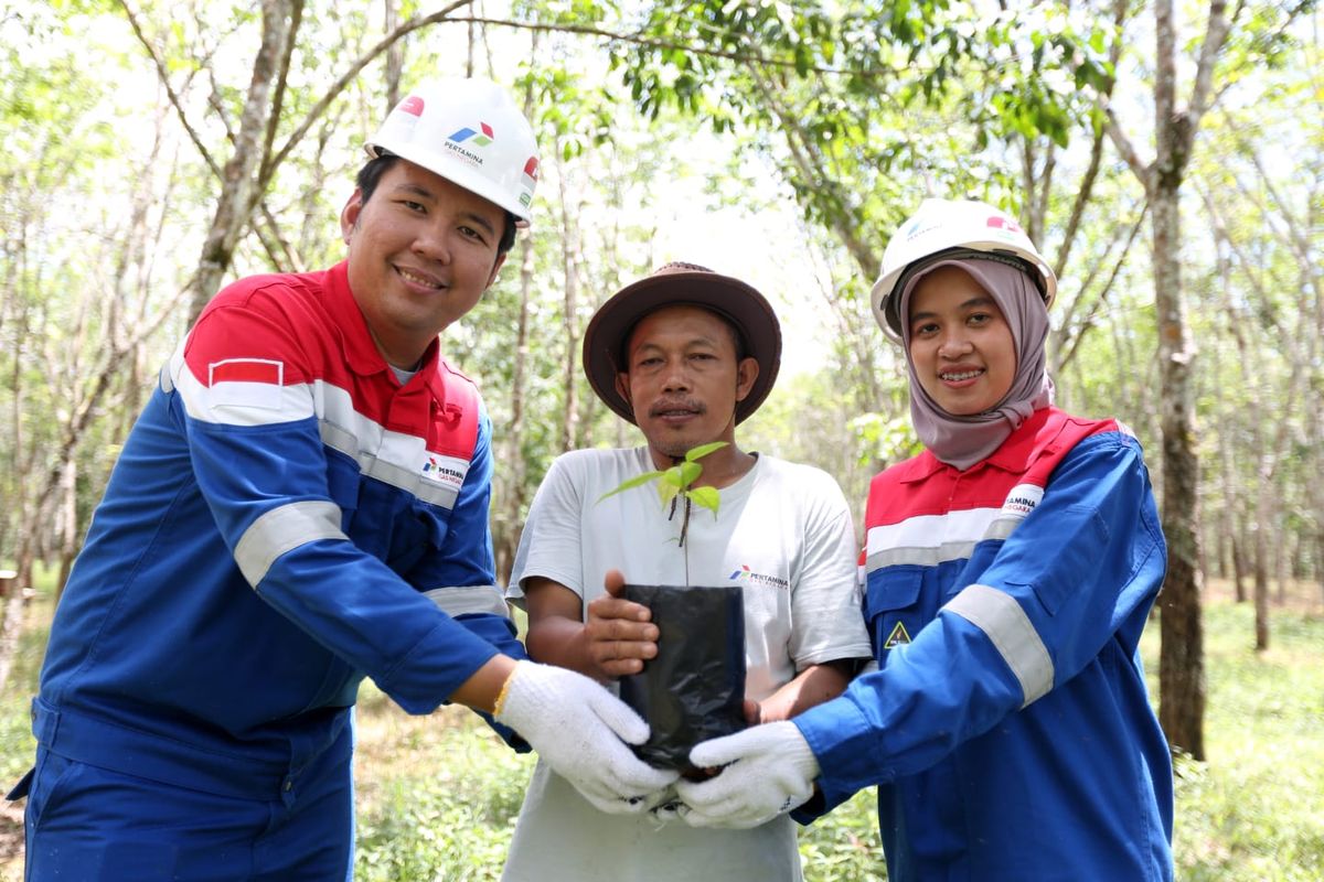 PGN bersama masyarakat Desa Pagar Dewa mengembangkan pupuk organik Dewa Pupuk