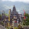 WN Rusia Kenakan Pakaian Tak Sopan Saat Masuki Pura Besakih, Marah-marah Saat Diminta Pergi