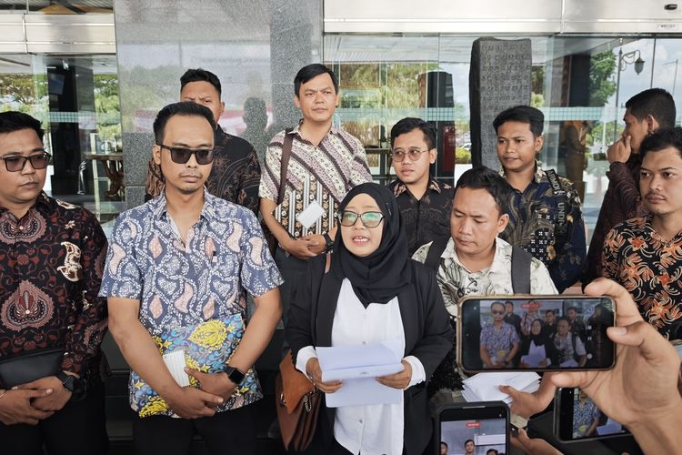 Advokat Protes: Desak Tim Ahli Gubernur Kaltim Dibubarkan, Minta Honorarium Dikembalikan