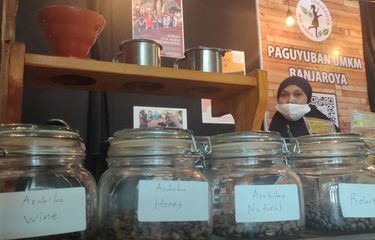 Pemerintah Kabupaten Kulon Progo melalui Dinas Pariwisata menggelar pameran ekonomi kreatif (Ekraf) selama tiga hari di Kawasan Tugu Malioboro Bandara YIA, Kulon Progo, Daerah Istimewa Yogyakarta. Pameran ekraf awal berbagai kegiatan dan gelaran Calendar of Event 2022 Kulon Progo.