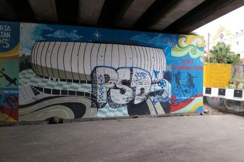 Mural HUT DKI Bergambar JIS dan Sirkuit Formula E Dikotori Vandalisme