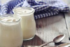 Ingin Lebih Bahagia? Pilih Yoghurt Jenis Ini