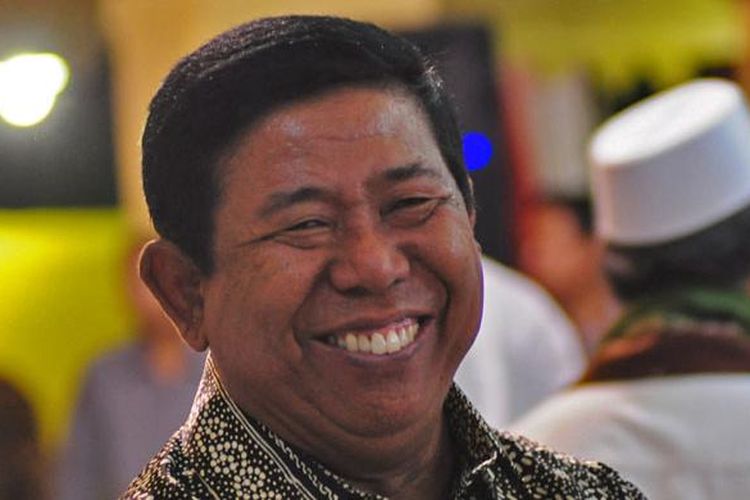 Sudi Silalahi saat menjadi Menteri Sekretaris Negara. Gambar diambil pada 5 Desember 2013.