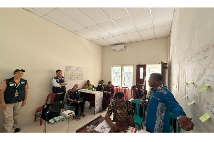 Dari Catatan Kertas hingga Sistem Digital, TEP UI Bantu Permudah Rujukan Pasien di Teluk Wondama