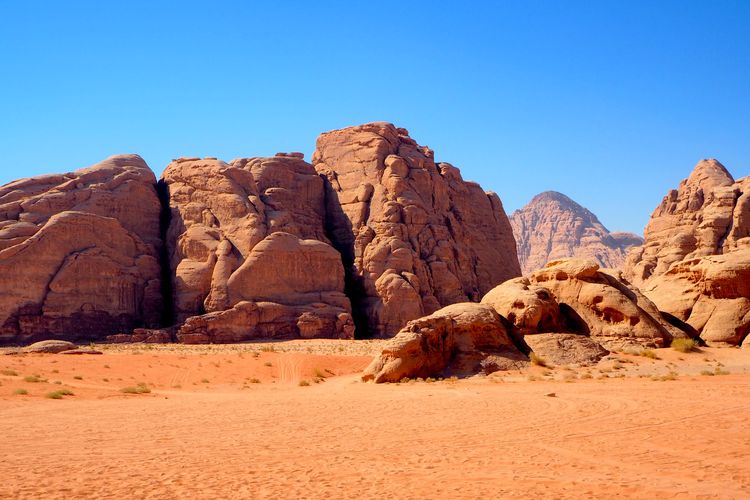 Ilustrasi Gurun Wadi Rum di Yordania, salah satu lokasi syuting film John Wick 4.