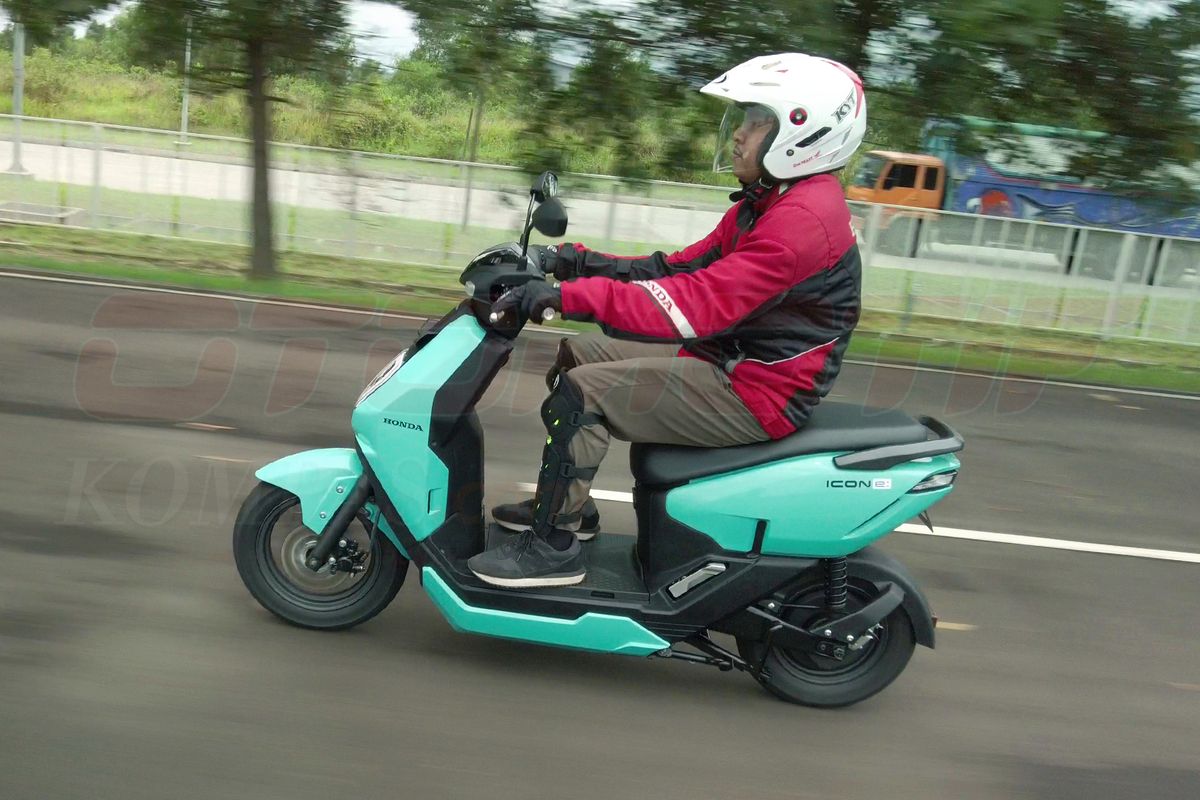 Test ride Honda Icon e: