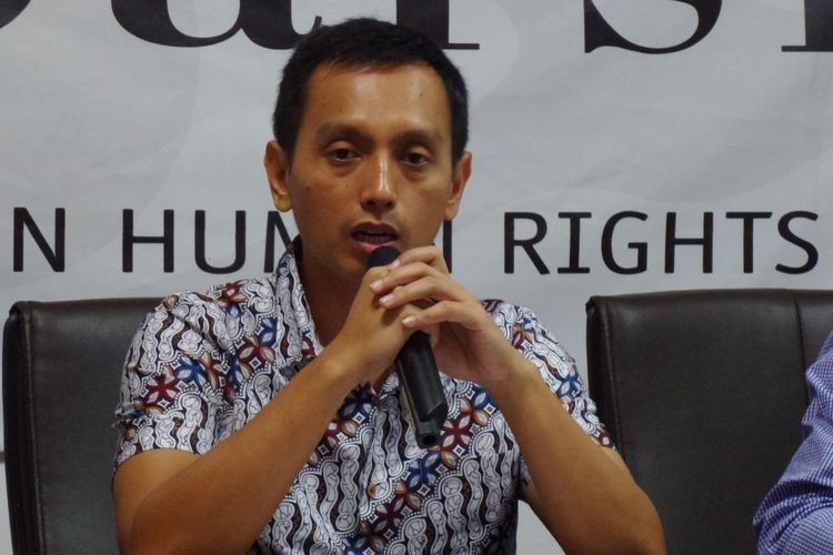 Direktur Imparsial Al Araf dalam diskusi di Kantor Imparsial, Tebet, Jakarta Selatan, Kamis (18/1/2018).