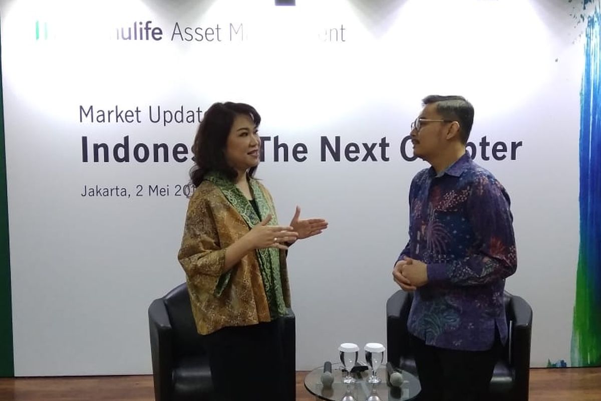 Chief Economist and Invesment Strategist PT Manulife Aset Manajemen Indonesia (MAMI) Katarina Setiawan dalam paparan Market Update di Jakarta, Kamis (2/5/2019)