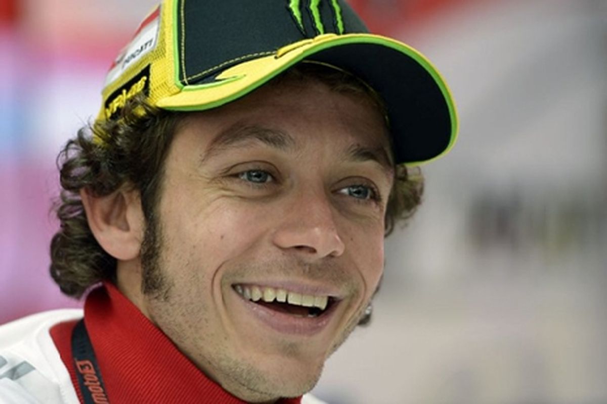Berhembus banyak kabar tentang Rossi. Dia adalah korban Silly Season MotoGP.