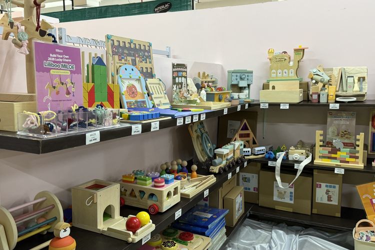 Brand lokal liliboo menghadirkan beragam mainan edukatif anak berbahan kayu.