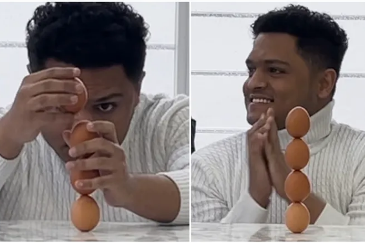 Mohammed Muqbel sukses menumpuk empat butir telur dalam posisi tegak dan mencatatkan rekor tumpukan telur terbanyak di dunia.