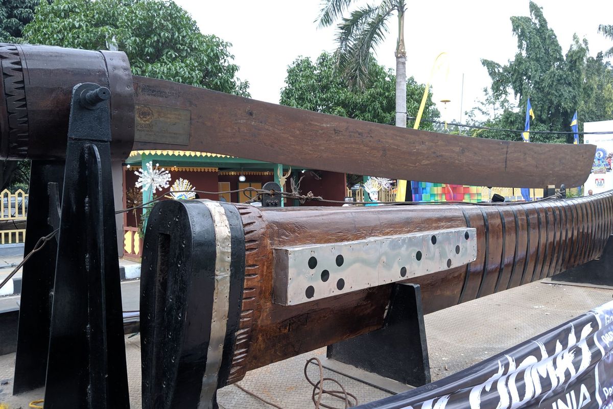 Golok Ciomas sepanjang 7 meter di Festival Budaya Nusantara III Kota Tangerang, Jumat (6/12/2019)