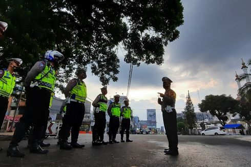 Cegah Covid-19, Jalan Protokol di Tasikmalaya Diberlakukan Penyekatan