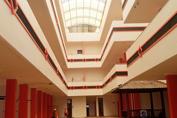 Gedung Politeknik Kota Malang (Poltekom) di Jalan Raya Tlogowaru, Kecamatan Kedungkandang, Kota Malang yang menjadi salah satu lokasi Sekolah Rakyat. 