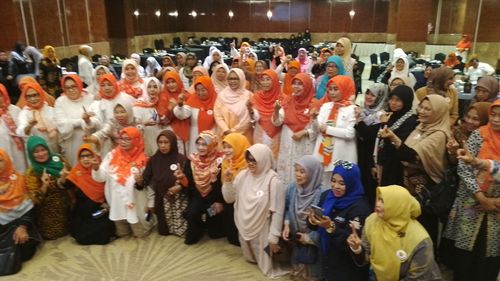 Istri Anies Baswedan Temui Kaum Perempuan Jabar di Hotel Preanger