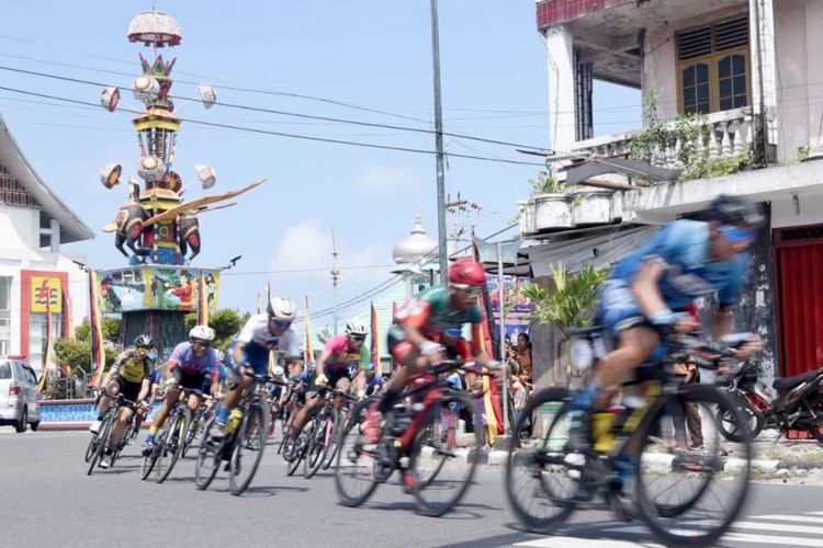 Sempat Tertunda Bencana, Tour de Singkarak Kembali dengan Wajah Baru