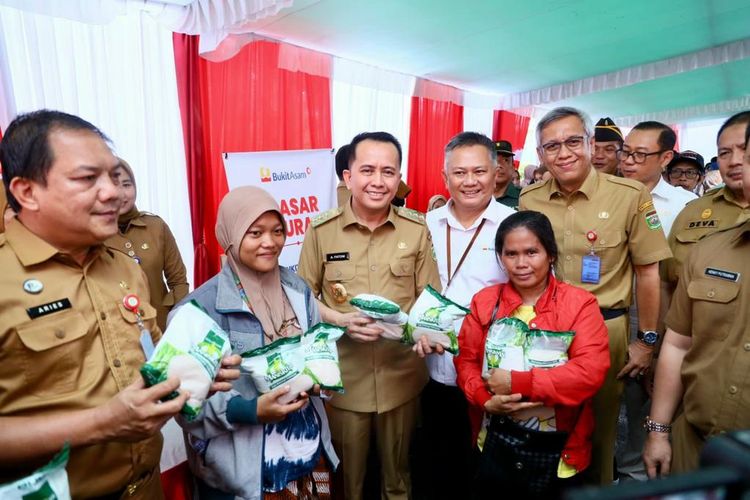 Penjabat (Pj) Gubernur Sumatera Selatan (Sumsel) Agus Fatoni meluncurkan Gerakan Pengendalian Inflasi Serentak Sumatera Selatan (GPISS). 
