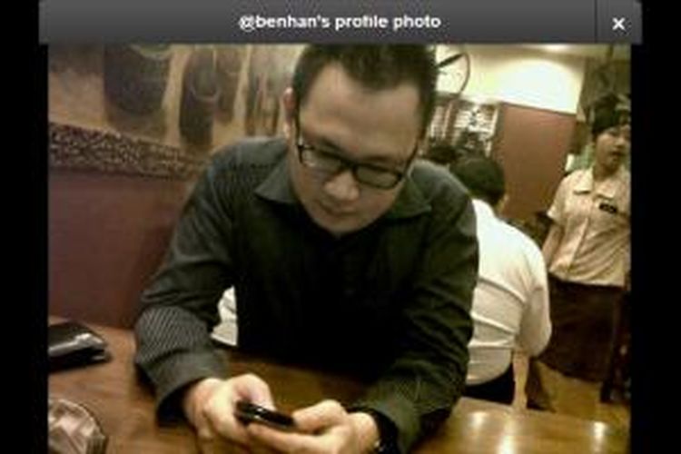 Foto profil pemilik akun @benhan di Twitter.