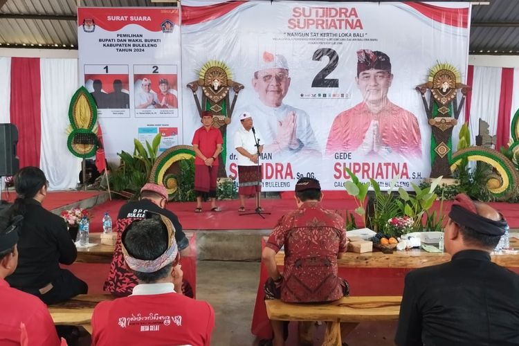Kampanye yang digelar pasangan calon bupati dan wakil bupati Buleleng I Nyoman Sutjidradan Gede Supriatna di Desa Selat, Kecamatan Sukasada, Kabupaten Buleleng, Minggu (6/10/2024).