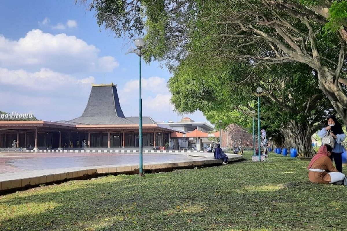 Taman Mini Indonesia Indah (TMII) akan diambil alih oleh negara melalui Kementerian Sekretariat Negara (Kemensetneg). Foto diambil pada Kamis (8/4/2021).