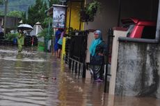 Hujan Tiga Jam, Permukiman dan Jalan di Ungaran Terendam Banjir