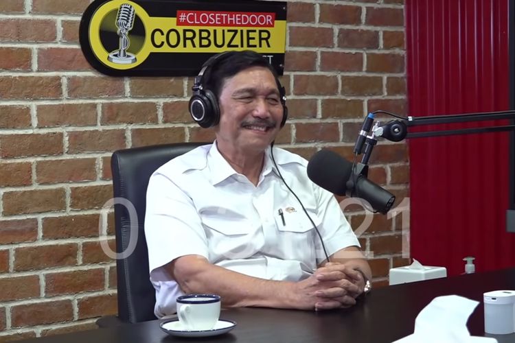 Menteri Koordinator Bidang Maritim dan Investasi (Menko Marves), Luhut Binsar Panjaitan saat menjadi bintang tamu di podcast Deddy Corbuzier