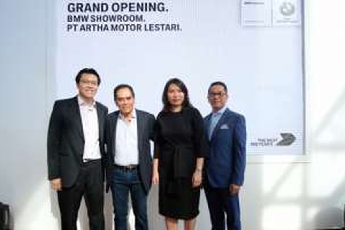 BMW Group Indonesia meresmikan diler baru di Medan, Jumat (18/11/2016).