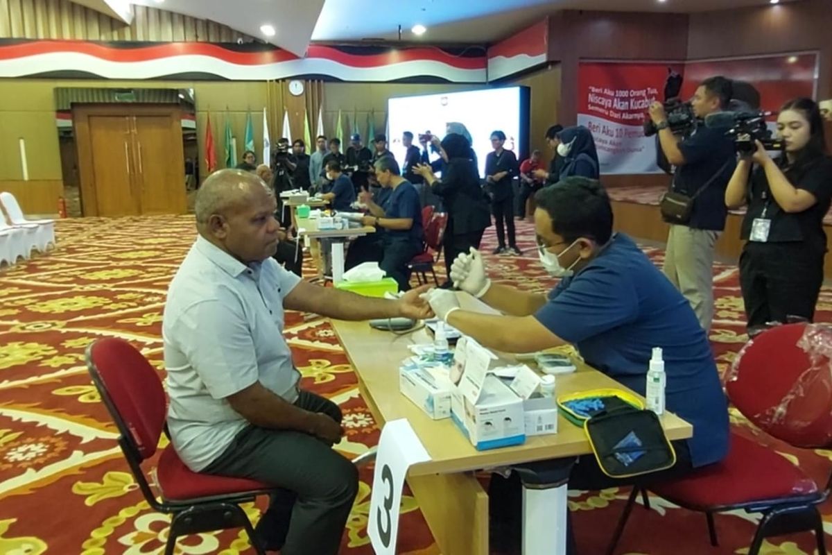 Salah seorang kepala daerah menjalani pemeriksaan di Kantor BPSDM Kementerian Dalam Negeri (Kemendagri), Jakarta, Sabtu (21/6/2025).