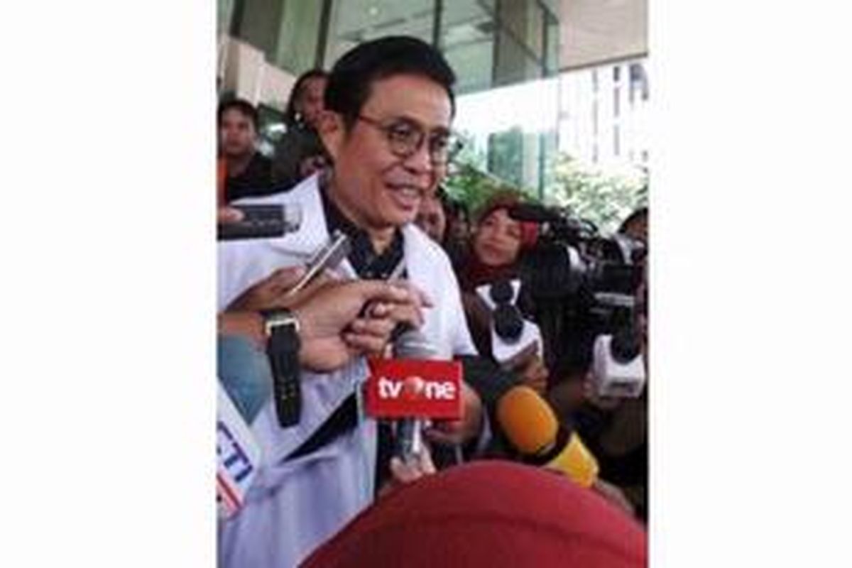 Direktur PT Indoguna Utama, Arya Abdi Effendi, saat diperiksa KPK sebagai tersangka kasus dugaan korupsi kepengurusan impor daging sapi, Selasa (5/2/2013). 