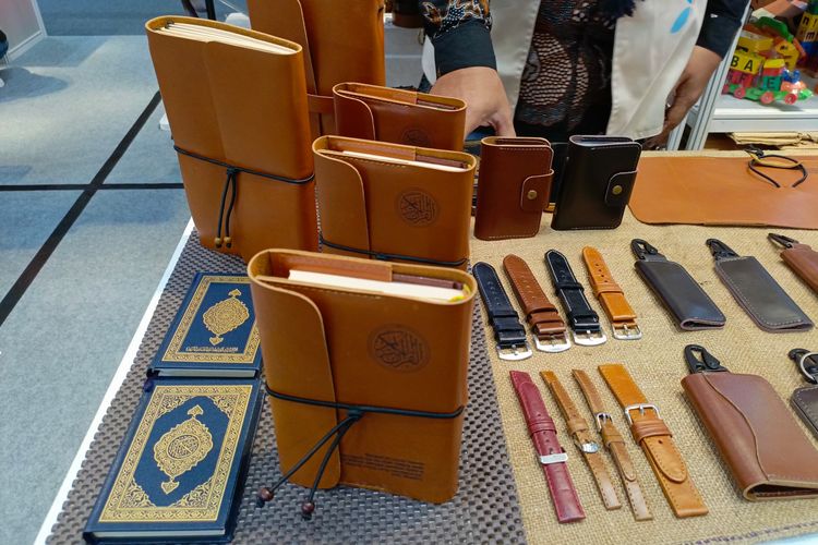 Produk Al-Qur'an Leather