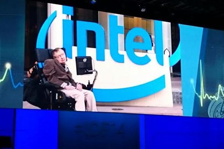 Stephen Hawking berbicara lewat video pada audiens Intel Developer Forum 2014 di San Francisco, AS. 