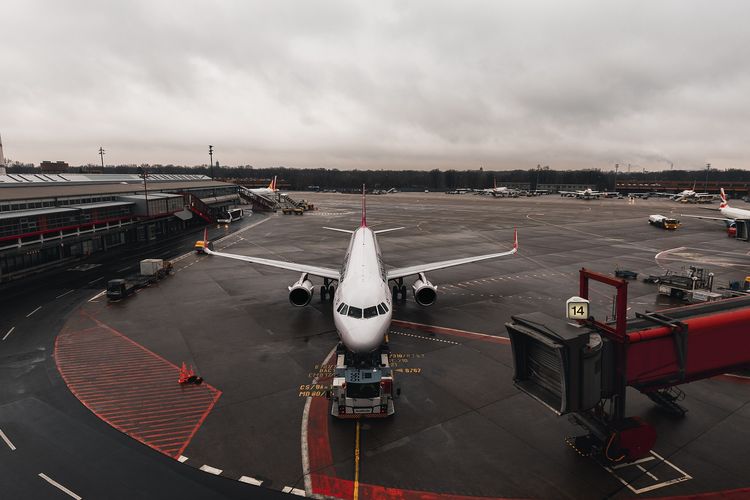 Konflik AS-Israel vs Iran Memanas: 8 Negara Hentikan Penerbangan, Rute Dialihkan