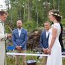 Dampak Pembatasan Covid-19, Pasangan Ini Menikah di Tengah Hutan Perbatasan Swedia-Norwegia