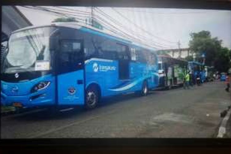 Foto bus transjakarta yang diduga disewa Partai Nasdem beredar. 