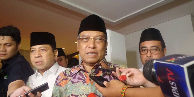 Ketua Umum Pengurus Besar Nahdlatul Ulama (PBNU) Said Aqil Siradj seusai buka bersama di kediaman Ketua Umum Partai Golkar Setya Novanto di Widya Chandra III, Jakarta Selatan, Rabu (7/6/2017).