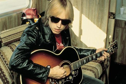 Lirik dan Chord Lagu Free Fallin’ dari Tom Petty