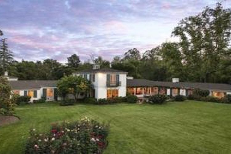 Rumah Drew Barrymore ini sempat dijadikan sebagai tempat resepsi pernikahannya.