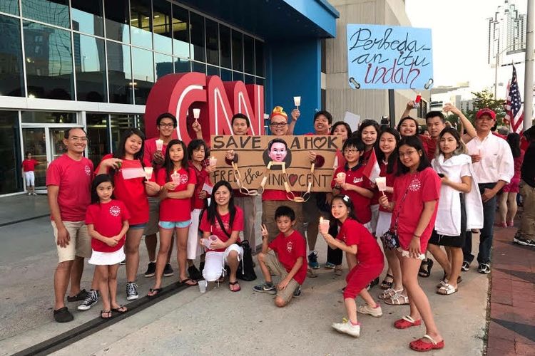 Sekelompok WNI diaspora yang berpartisipasi dalam aksi di Atlanta, Georgia, AS, Minggu (14/5/2017). Mereka mendukung NKRI dan menuntut keadilan bagi minoritas di Indonesia.