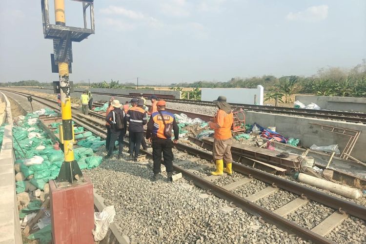 Jelang Musim Hujan, KAI Waspadai 3 Titik Rawan Banjir di Jalur Kereta Api Kendal