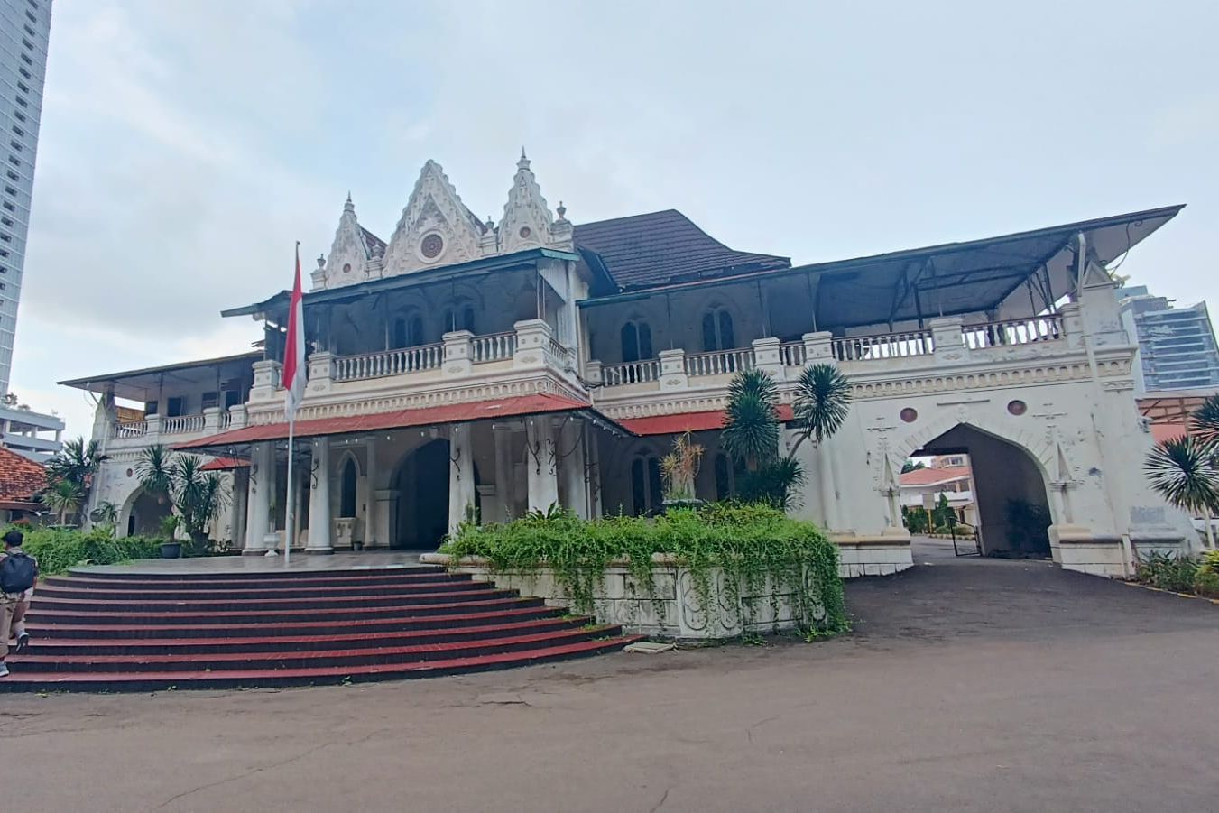Kondisi Rumah Raden Saleh yang Memprihatinkan, Tangga Lapuk dan Plafon Jebol